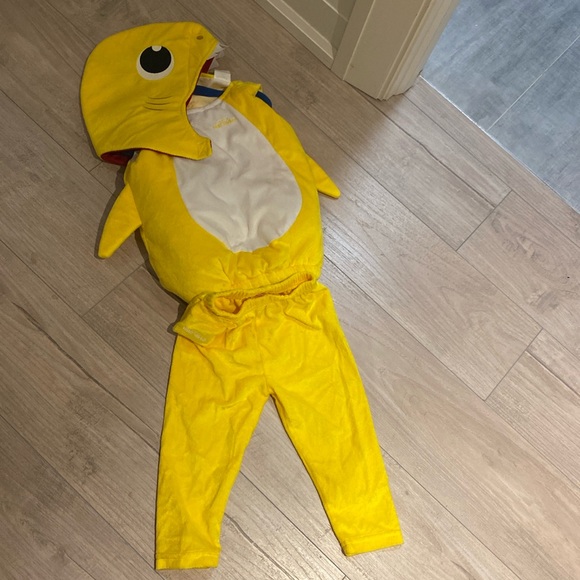 Baby shark Halloween custome, pinkfrog, toddler size 18-24 months - Picture 1 of 2